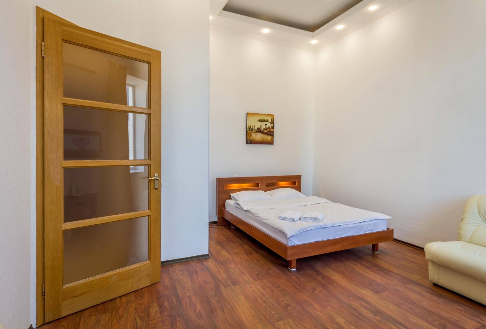 Central Apartments 基輔 外观 照片
